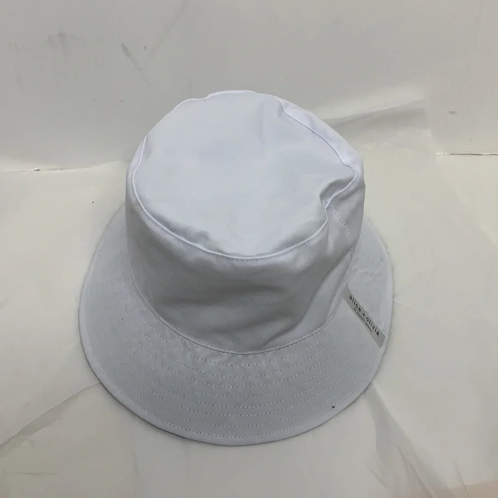 AO X FABFITFUN REVERSIBLE BUCKET HAT